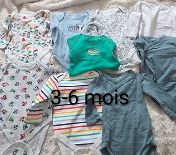 Lot 9 bodies 3-6 mois