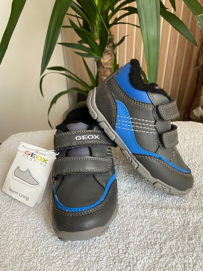 Baskets Geox neuves P24