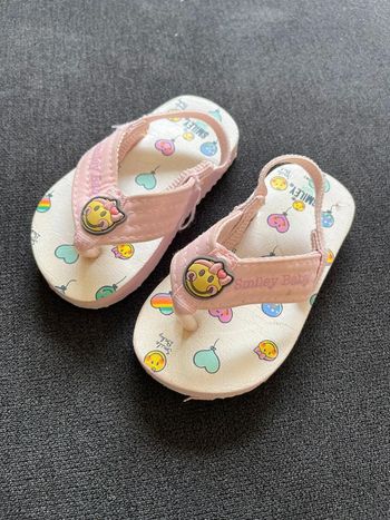 Tongs bébé fille 22