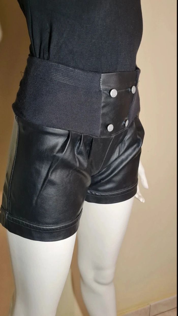 Short - photo numéro 2