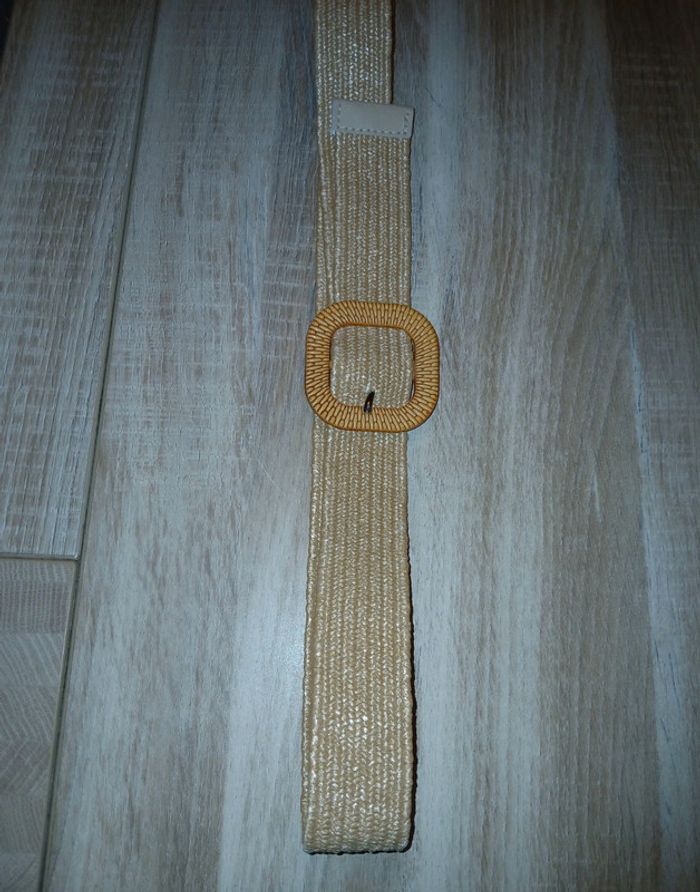 Ceinture neuve, sans étiquette,  105 cm - photo numéro 4