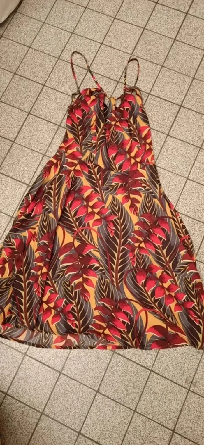 Robe courte colorée