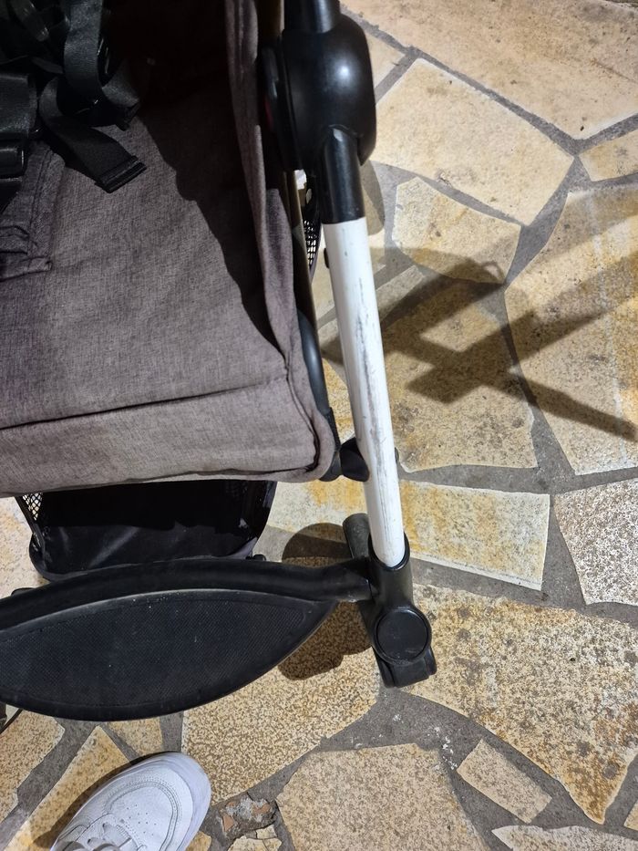 Poussette pliable petit format - photo numéro 7