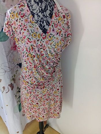 Jolie robe Myriam florales drapée cache cœur matière douce fabrication française 