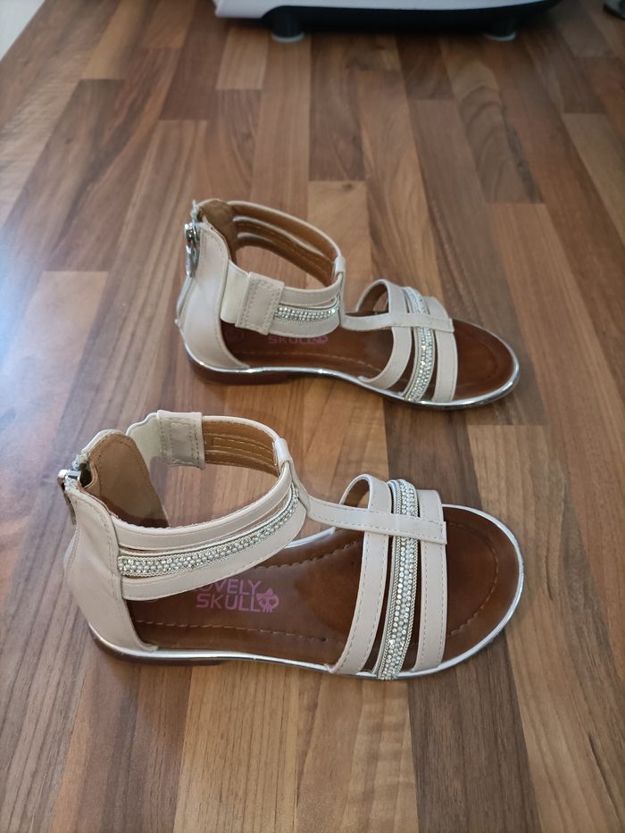 Sandales crème et argenté 29 - photo numéro 4