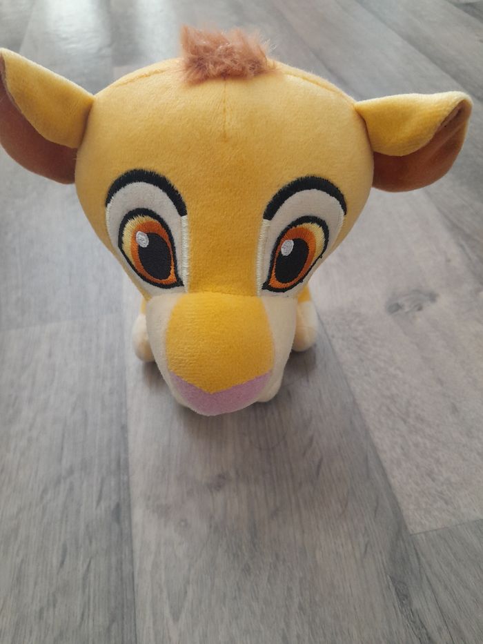 Petite peluche roi lion