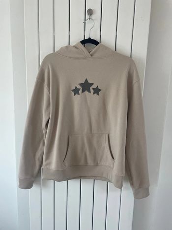 Sweat à capuche beige imprimé étoile