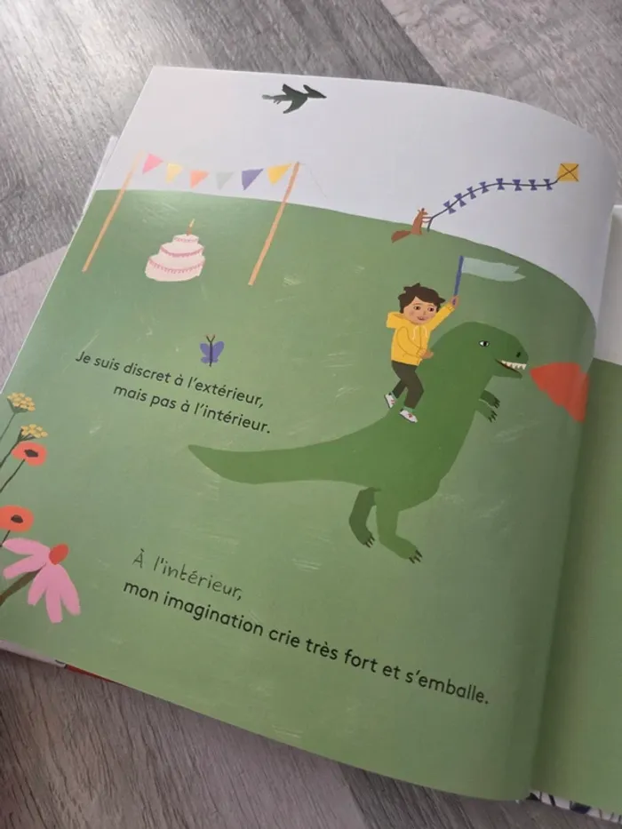 Livre un enfants discret - photo numéro 3