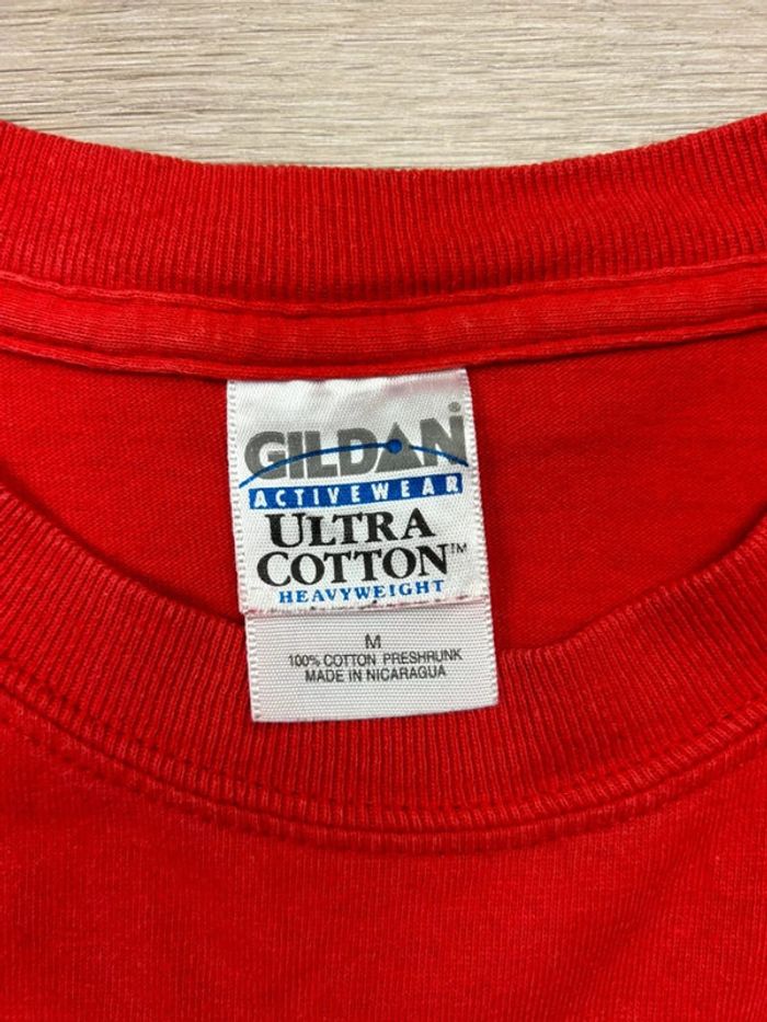 T-shirt Vintage Stewart Ave. Wildcats Mascotte Rouge – Gildan Taille M - photo numéro 3