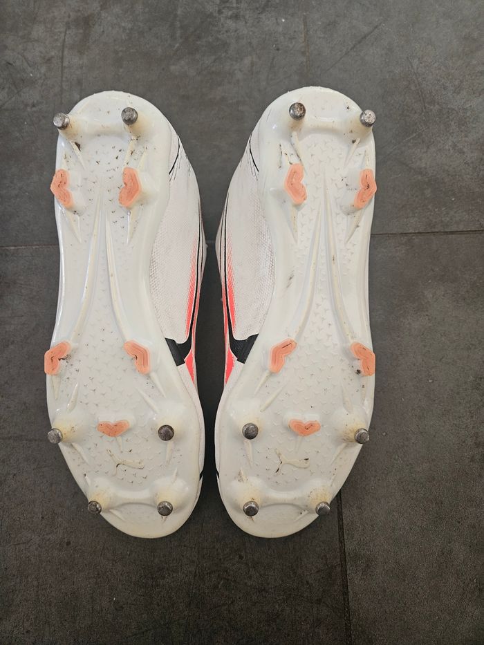 Chaussures de foot Puma - photo numéro 3