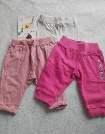 Lot 3 pantalon 6 mois 