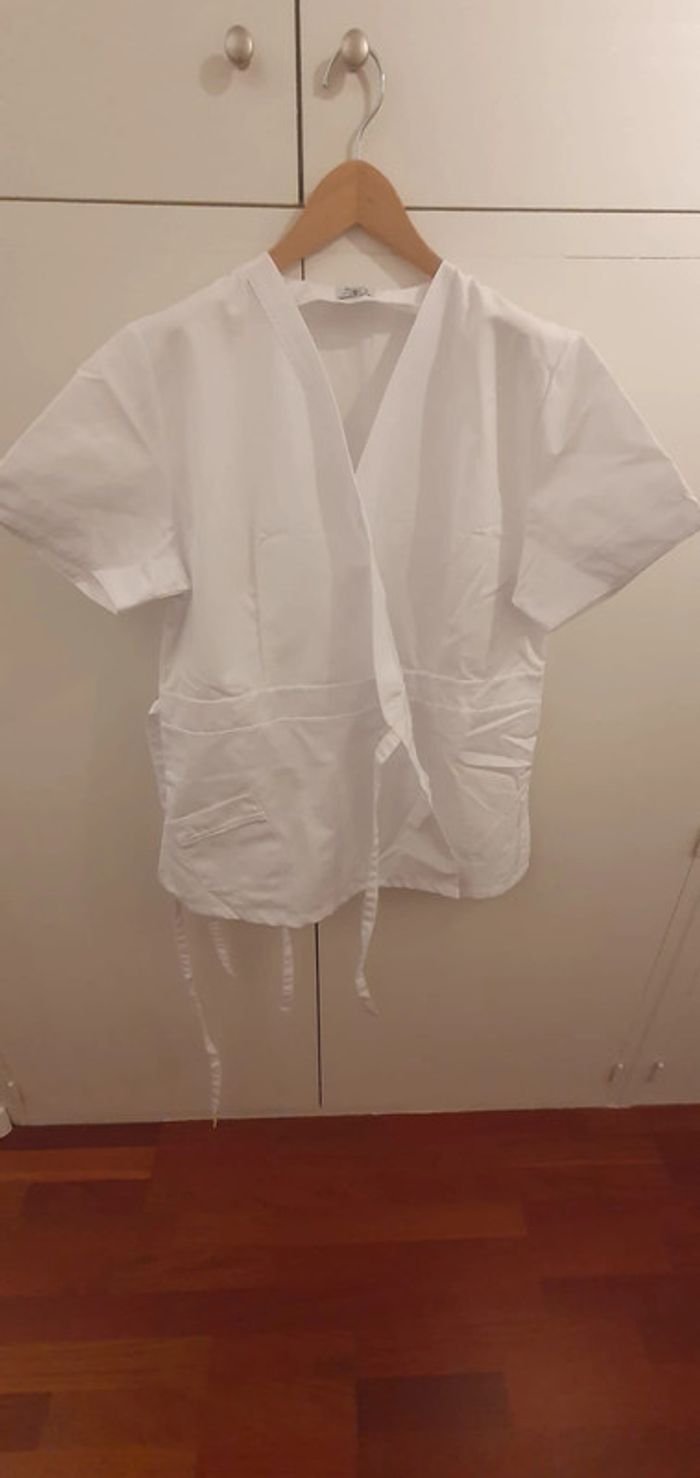 Blouse Esthéticienne Cache-Cœur Blanche Manelli - photo numéro 6