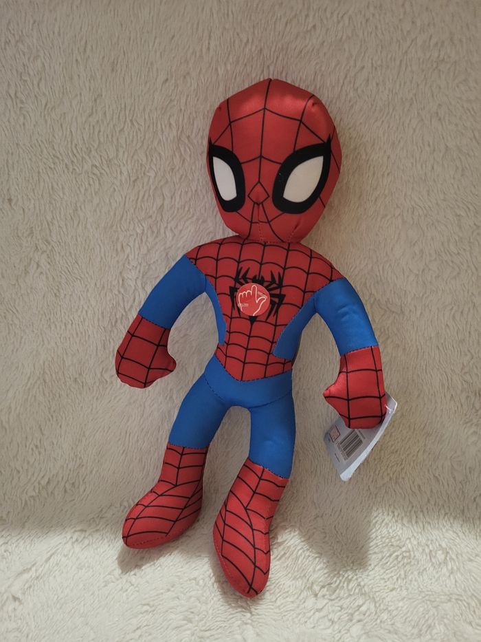 Peluche spiderman sonores