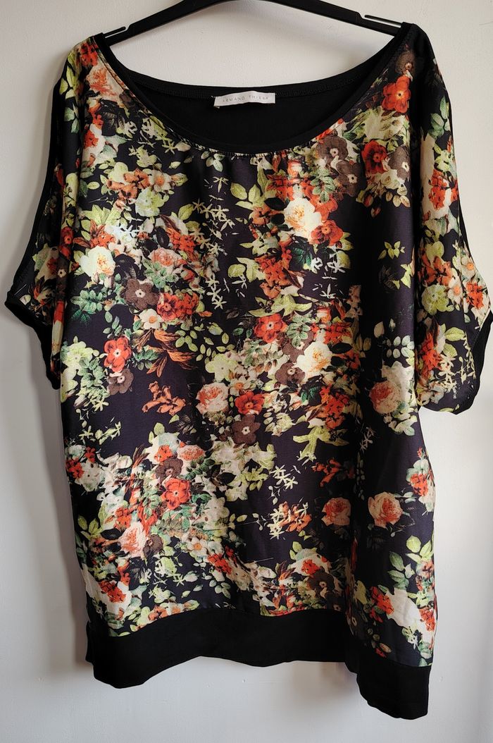 Haut fluide fleuri – Armand Thiery