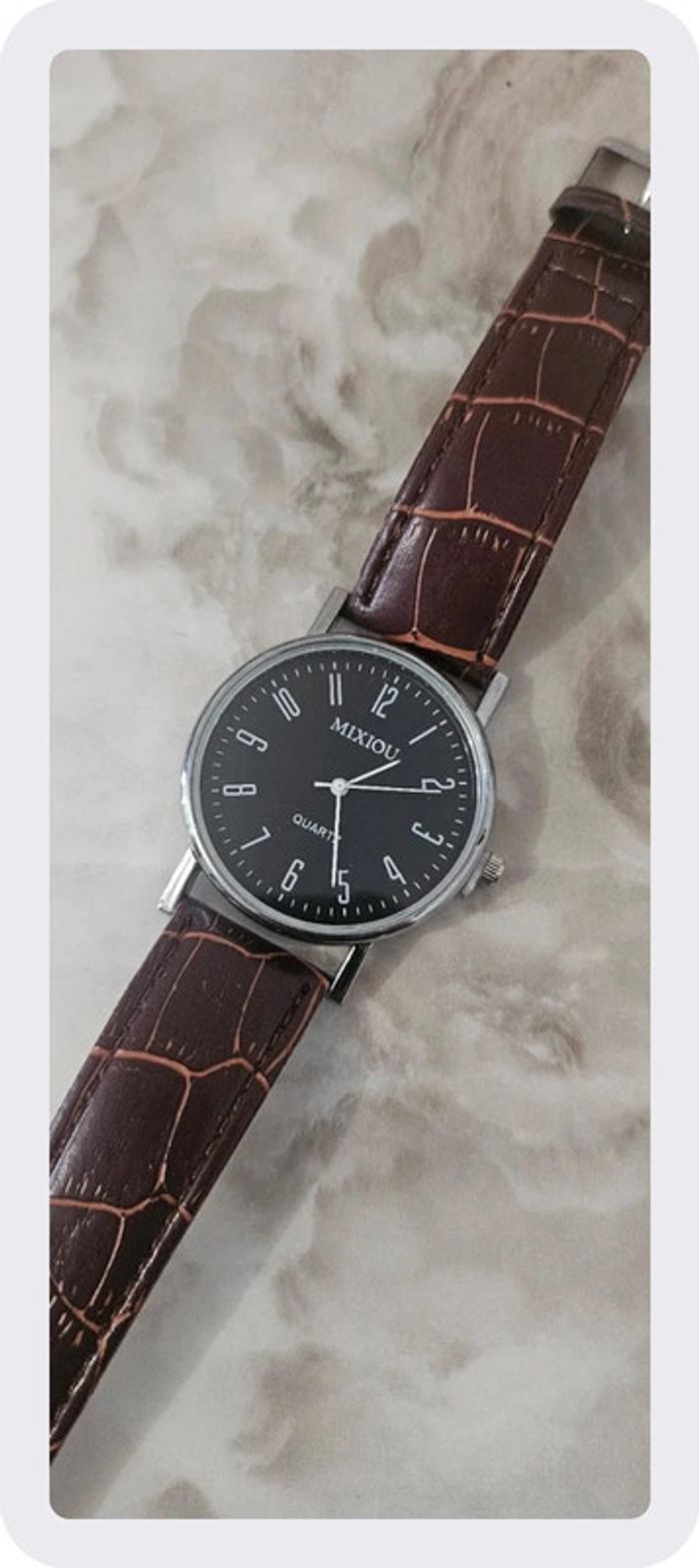 Montre neuve pour homme