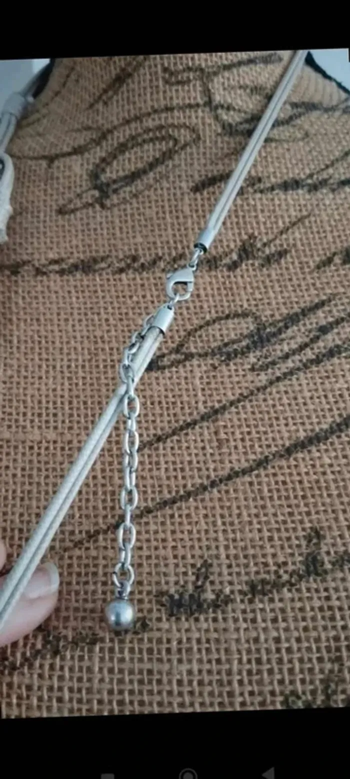 Collier sautoir trois pendentifs argenté taupe femme fantaisie - photo numéro 3