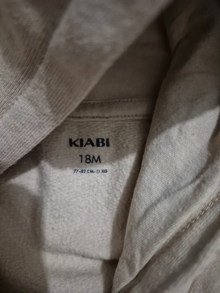Sweat à capuche beige motif cerise - photo numéro 3