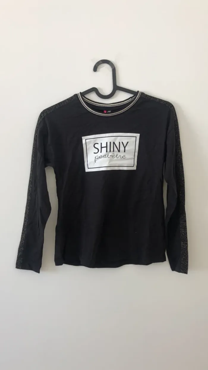 Tte shirt manche longue noir pailleté
