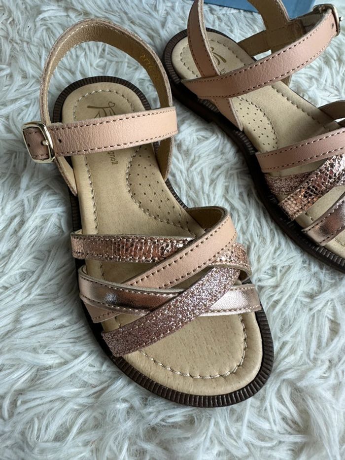 Paire de sandales rose Franco Romagnoli taille 27 - photo numéro 2