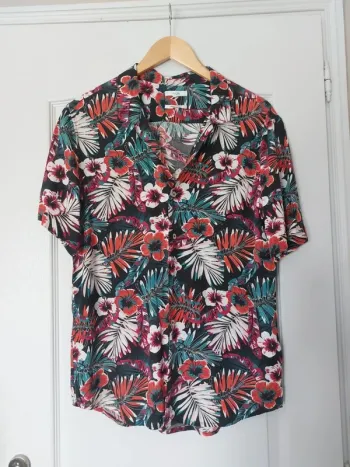 Chemise hawaïenne à fleur taille M