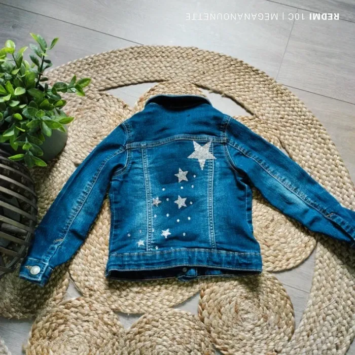 💙 Veste en jean fille 4 ans – Très bon état – Boutique parisienne - photo numéro 3