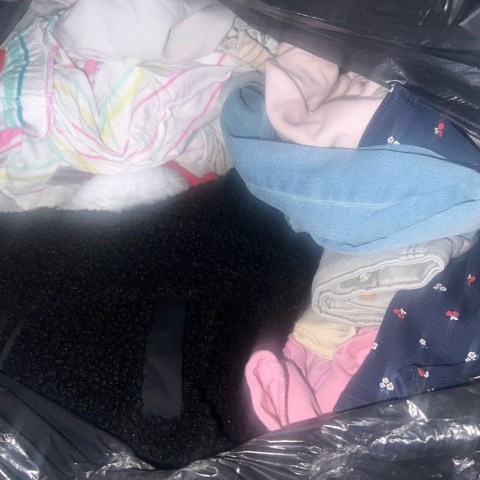 ENORME SAC VETEMENT FILLES 18-23 mois -24 mois-36 mois