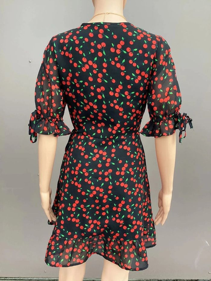Robe portefeuille cerises Wednesday’s Girl – Taille XXS (convient S à petit M) - photo numéro 7