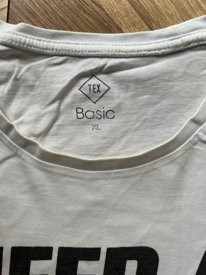 Teeshirt blanc - photo numéro 2