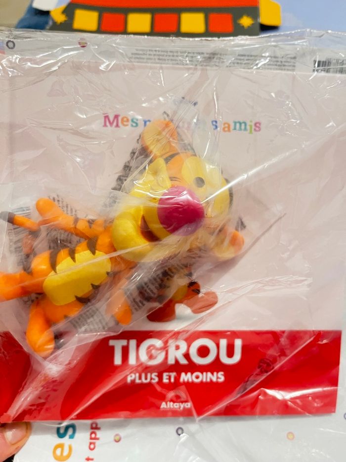 Livre Disney mes premiers amis sous blister - photo numéro 2