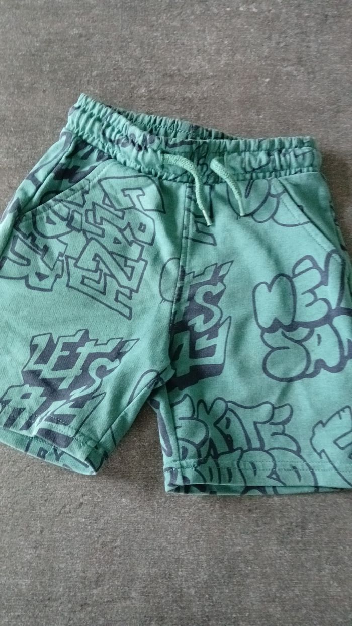 Shorts 4 ans - photo numéro 2