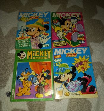 Lot 4 Mickey poche vintage