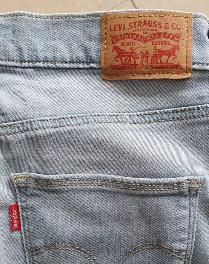 Levi's Jean bleu clair - photo numéro 4