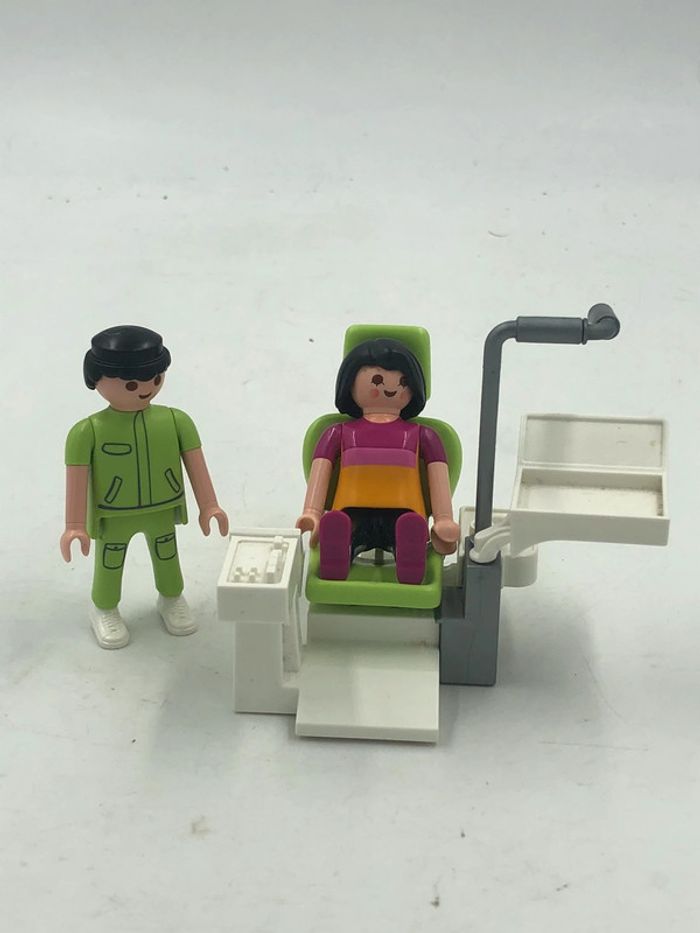 Figurines + dentiste Playmobil 1993