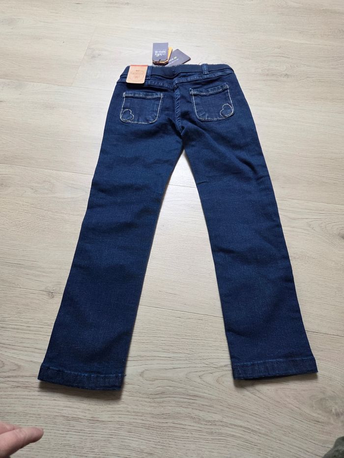 Jeans neuf 4 ans - photo numéro 2