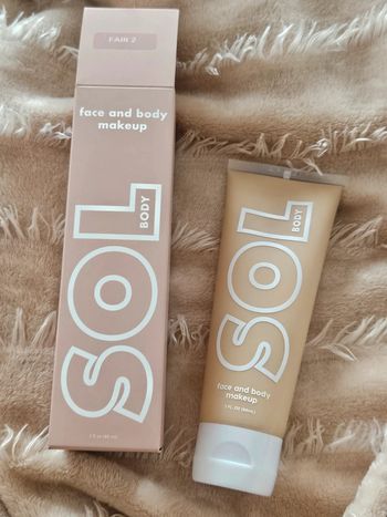 Fond de teint fluide visage et corps Colourpop