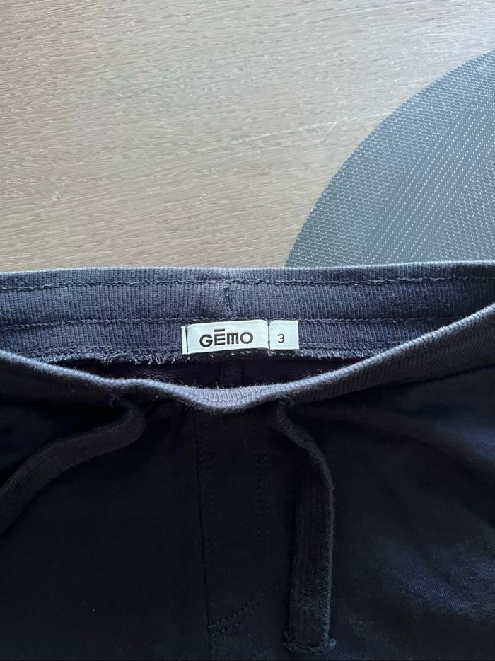 2 shorts 3 ans - photo numéro 3