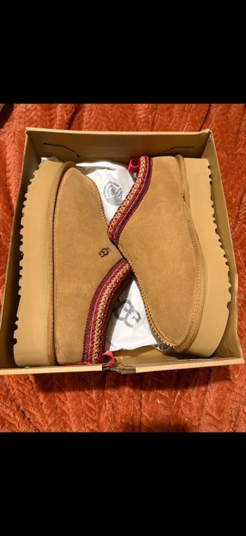 Ugg tazz 2 pointure 39 neuf 