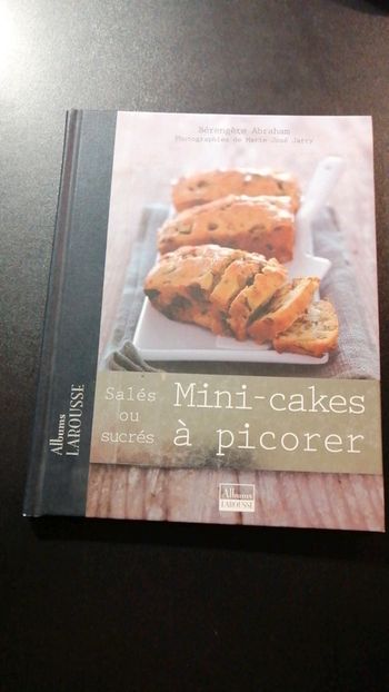 Livre salés ou sucrés mini cakes à picorer