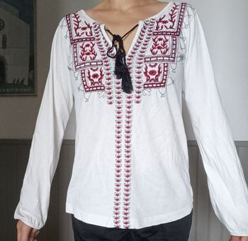 Blouse avec broderie