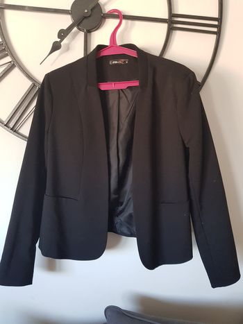 Veste noir cintrée