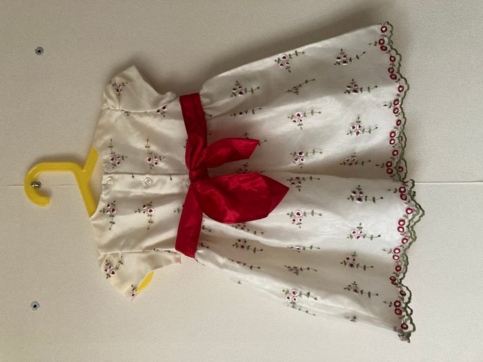 robe de cérémonie broderie fleurs bébé 18 mois - photo numéro 2