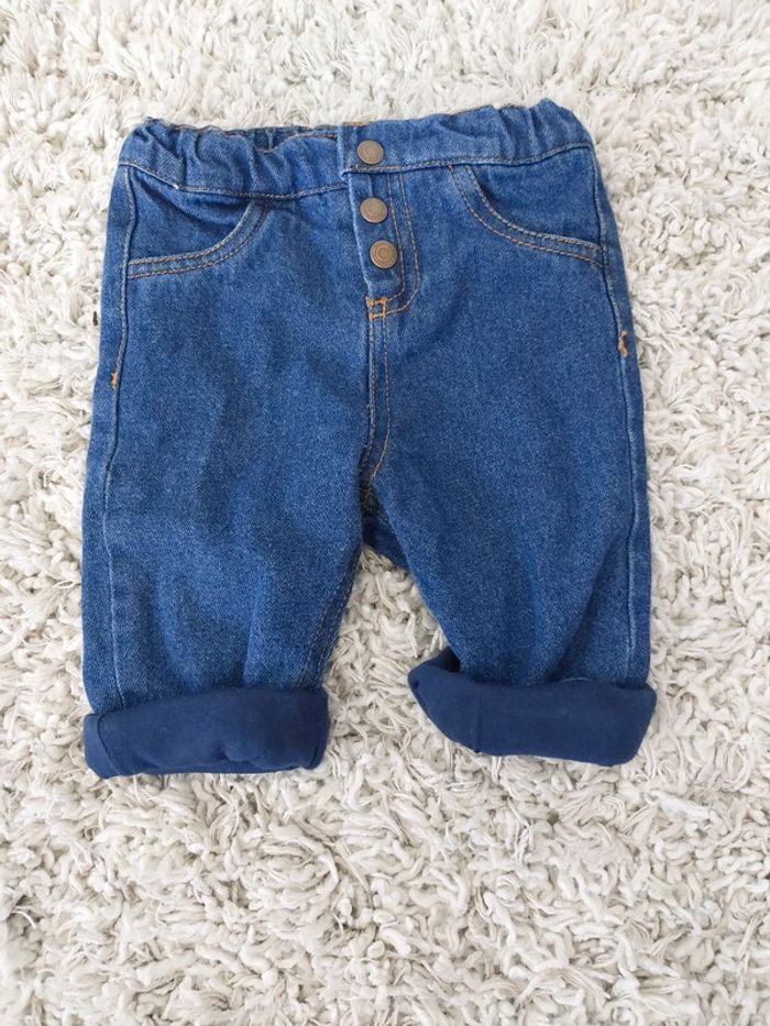 Lot 3 pantalon 6 mois (kiabi, Gémo et Petit pirate) - photo numéro 8