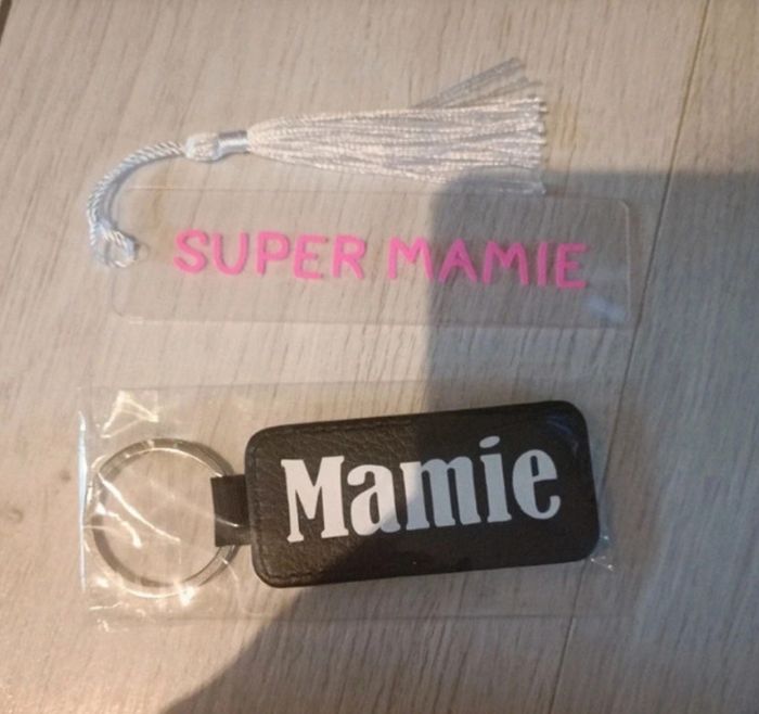 Porte clé et marque page