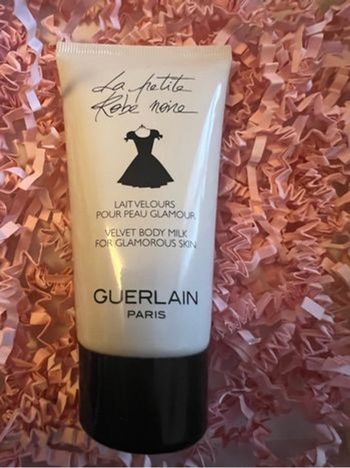La petite robe noir guerlain