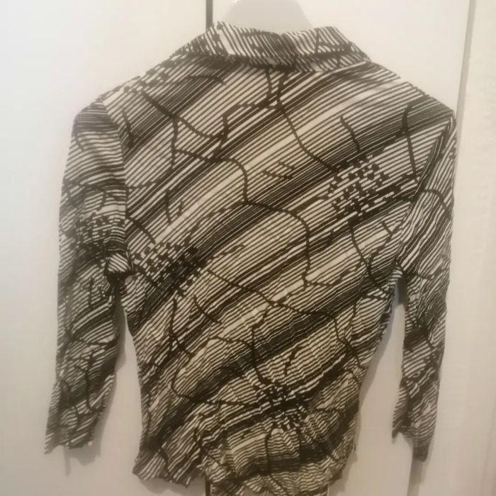 🌸Chemise noire /crème fluide à motifs fleuris Taille 36 "Kookai" 🌸 - photo numéro 3