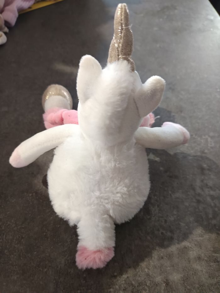 Doudou licorne 🦄
- photo numéro 2