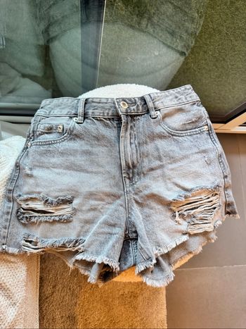 Short en jean gris stradivarius taille M