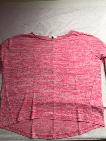 T-shirt rose en très bon état