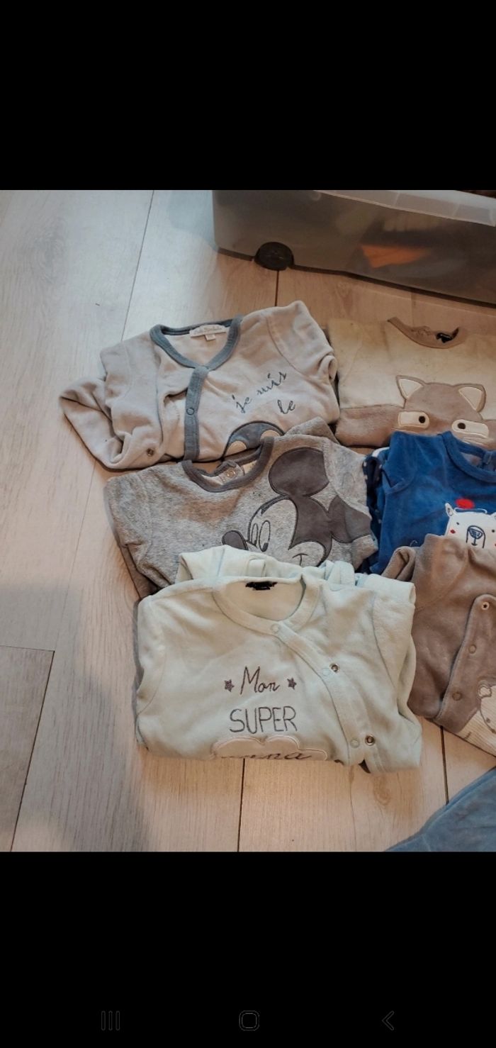 Lot 10 pyjama 6 mois - photo numéro 2