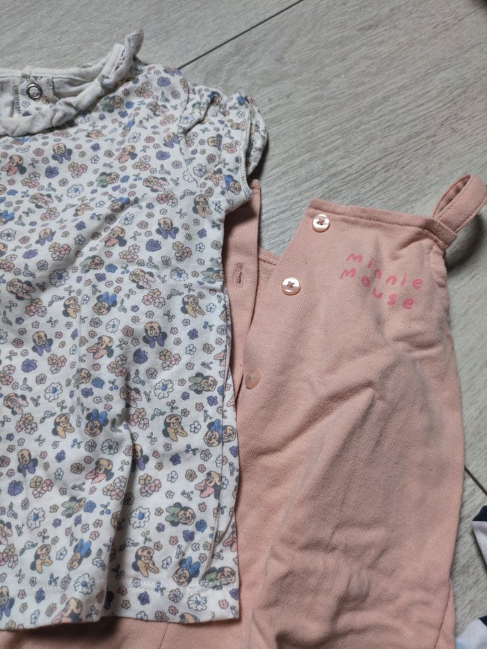 2 ensembles Minnie  24 mois - photo numéro 2